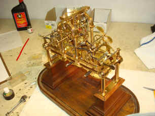 Gourdin miniature r (72).JPG (1071593 bytes)