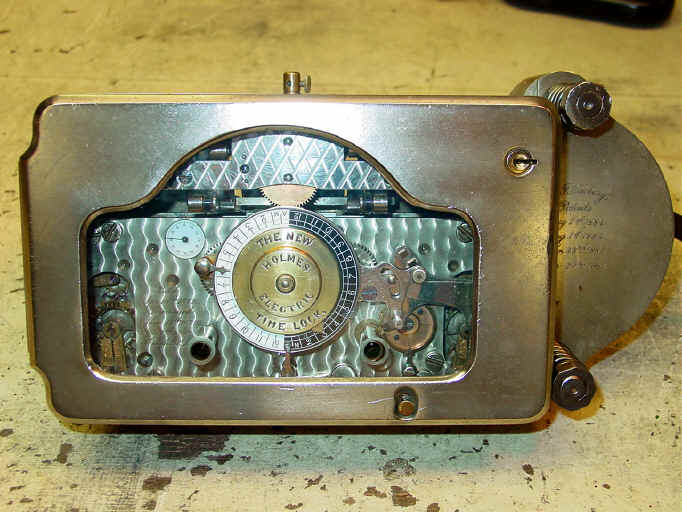 Holms1.jpg (600448 bytes)