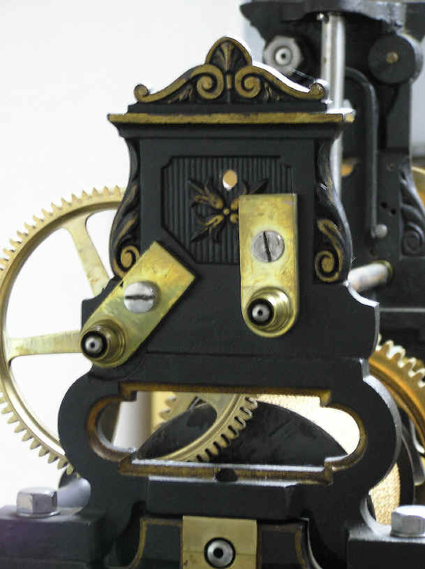 hehindet.jpg (544900 bytes)