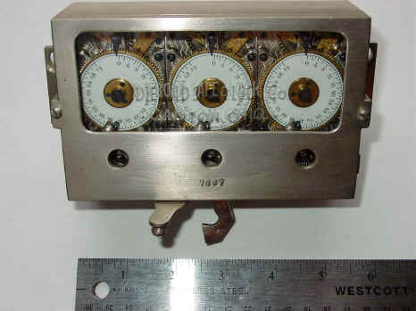 Diebold 3mvt-silver.jpg (531400 bytes)