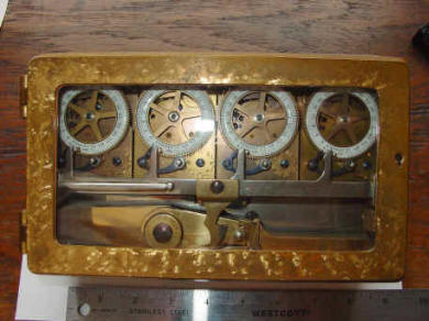 S&G 4mvt wagon wheel-brass.jpg (797495 bytes)