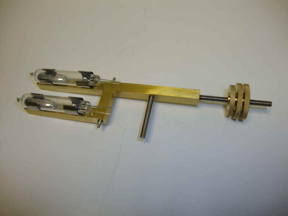 Telechron C (72).JPG (1847301 bytes)