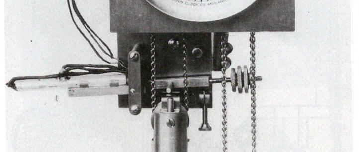 Telechron C (85).jpg (130350 bytes)
